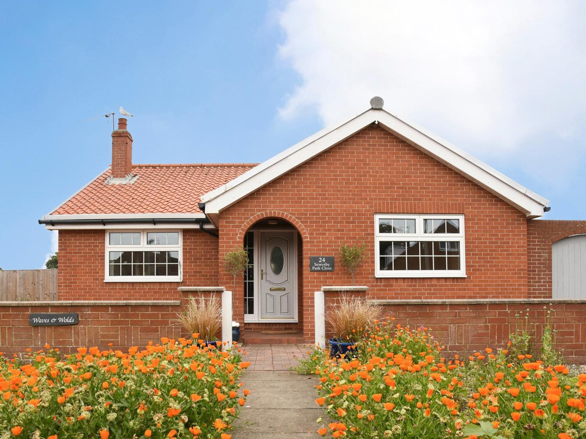 Waves And Wolds Sewerby Exterior foto